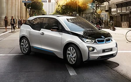 試して安心、これから始めるEVライフ。BMW i3 ライフシミュレーション