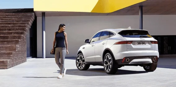 ジャガーのコンパクトSUV「E-PACE」が当たる外車懸賞！