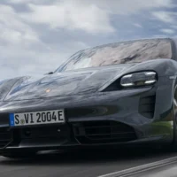 ポルシェの最強電気自動車「タイカン」を試乗できる豪華懸賞！