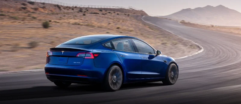Tesla車の2泊3日試乗旅行が当たる豪華懸賞！